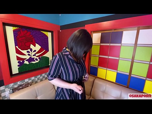 ❤️ Японска сладурана с големи цици мастурбира със секс играчки и получава оргазъм. В едно интервю тя разказва за опита си в чукането. Огромни цици и космати путка стенат силно. Osakaporn ☑ Порно vk в bg.liporno.ru ❌